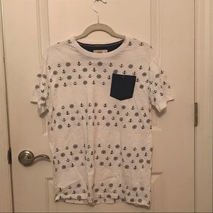 Free Planet T-Shirt with nautical detail